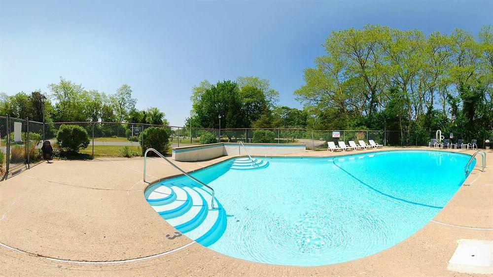 Captains Quarters Motel & Conference Center Eastham Exterior photo